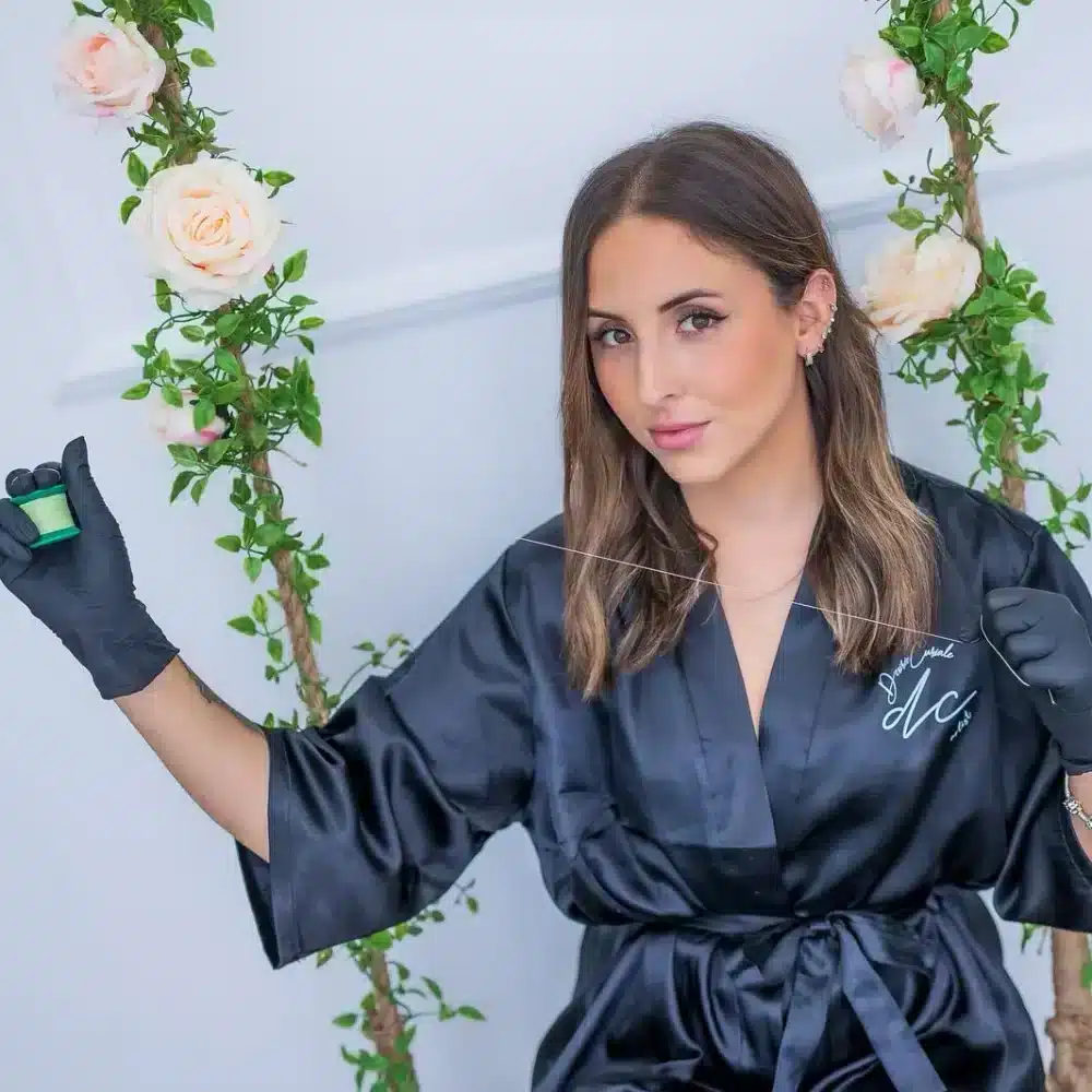 María, esteticista senior y experta en tratamientos faciales del Centro Desirée Curiale.