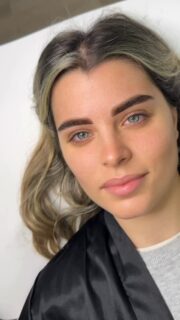 Poniéndola aún más bella ✨ polvo de hadas 💕
Última cita antes de navidad 📲 698507942